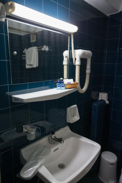 Grand Hotel 라리사 외부 사진