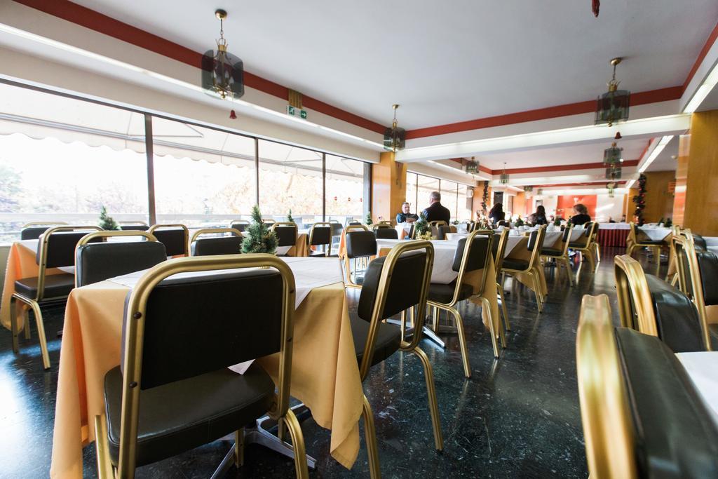 Grand Hotel 라리사 외부 사진